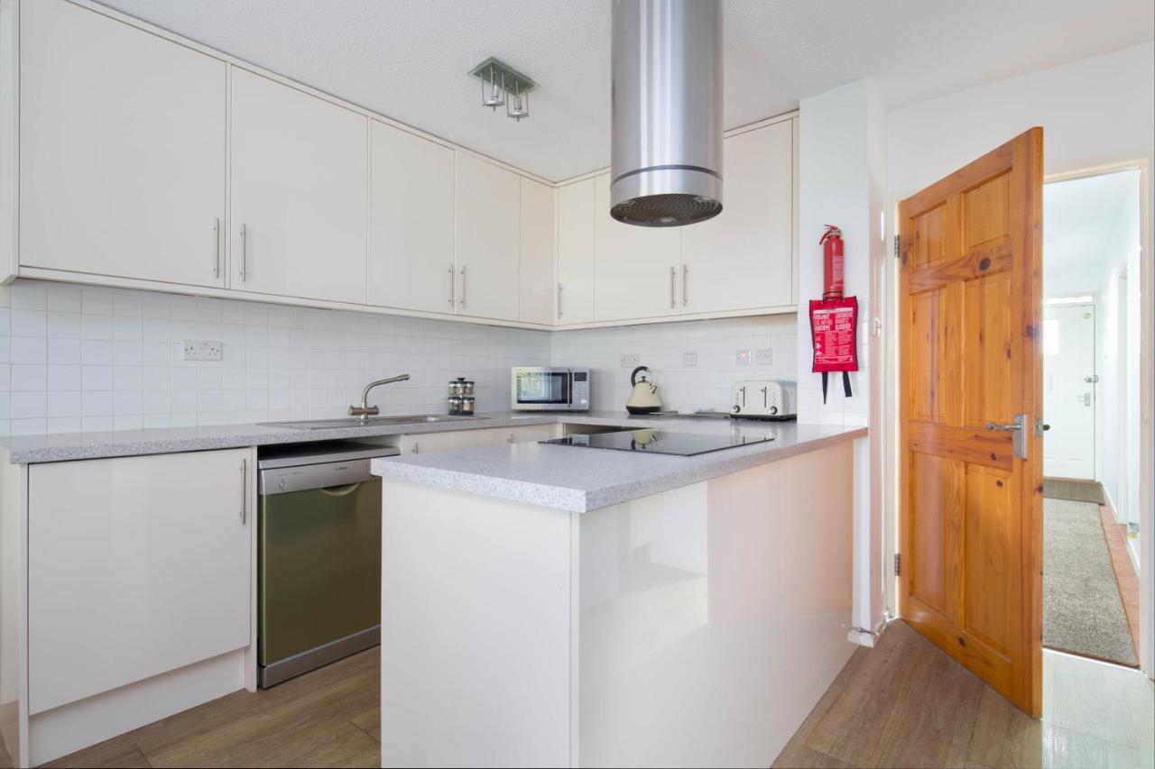 Modern Grassmarket Apartment Edinburgh Eksteriør billede