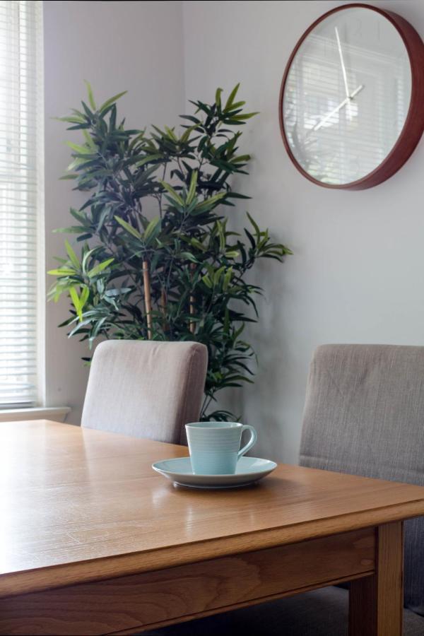 Modern Grassmarket Apartment Edinburgh Eksteriør billede