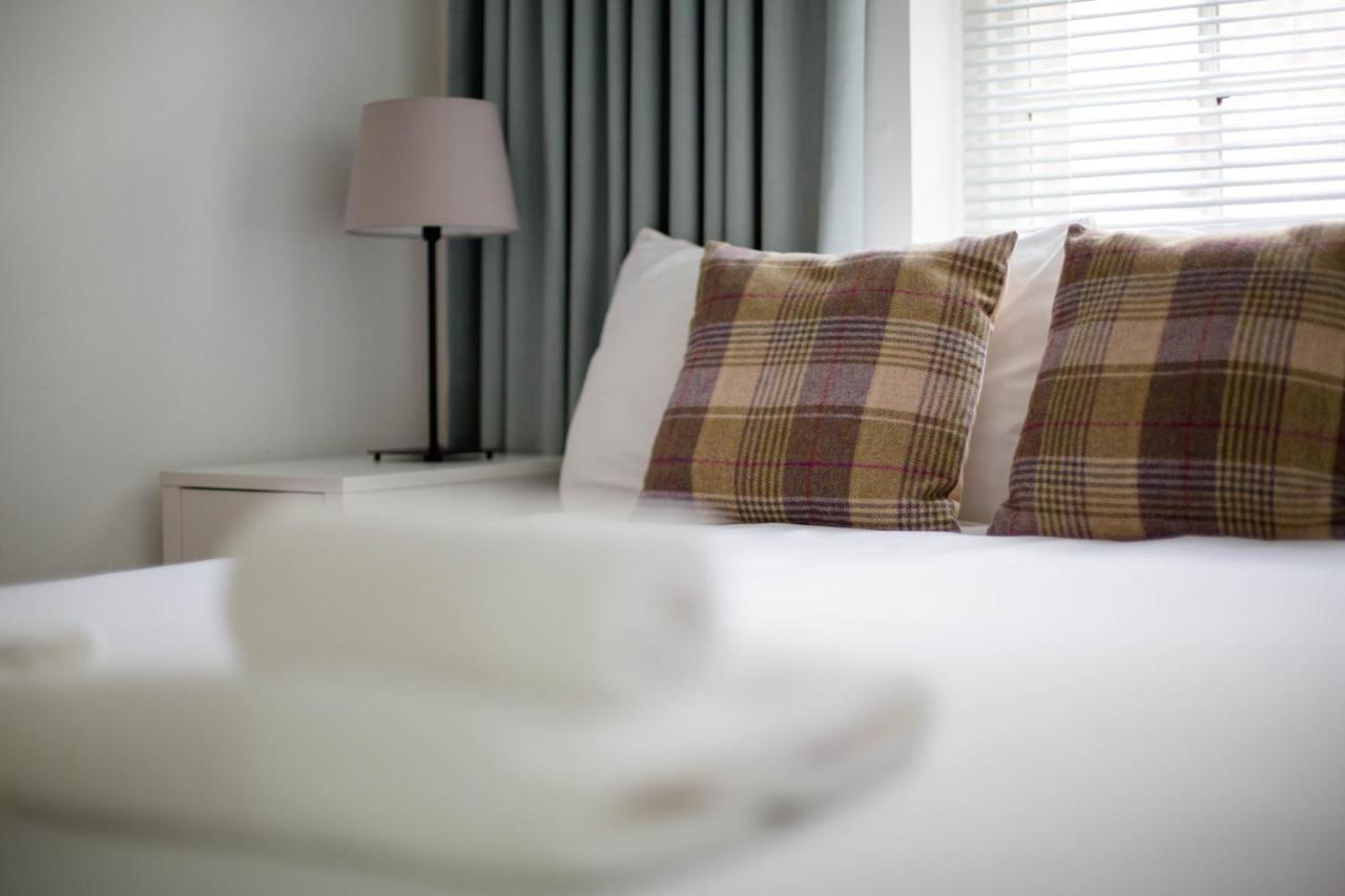 Modern Grassmarket Apartment Edinburgh Eksteriør billede
