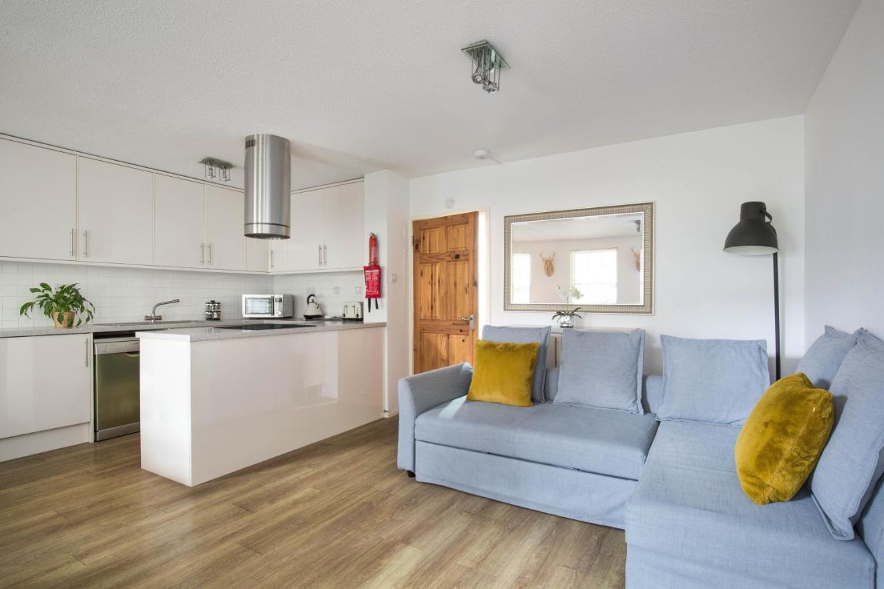 Modern Grassmarket Apartment Edinburgh Eksteriør billede